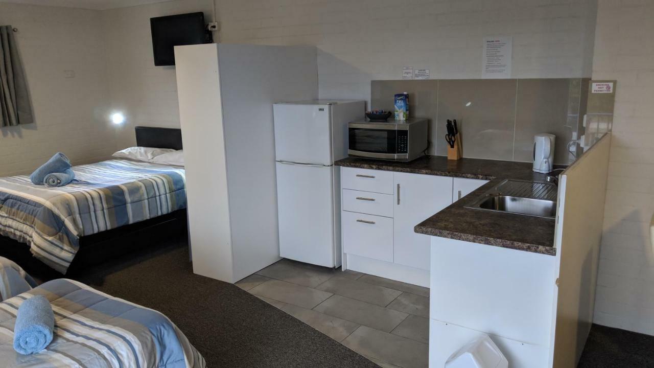 Harrington Village Motel Manning Point 외부 사진